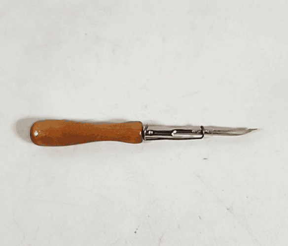 Latch Hook Needle Wooden Handle Straight Shank Rug Making Tool Susan Bates - Thumbnail 5