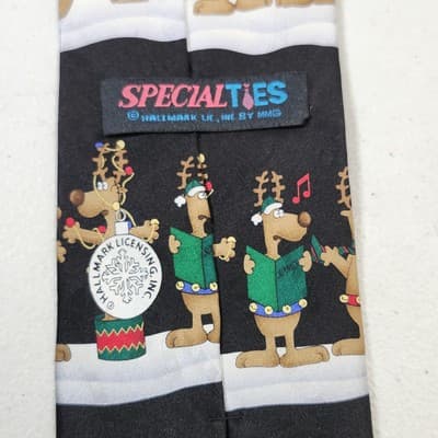 Hallmark SpecialTIES Silk Neck Tie Holiday Christmas Novelty Reindeer 61" X 3.5" - Thumbnail 3