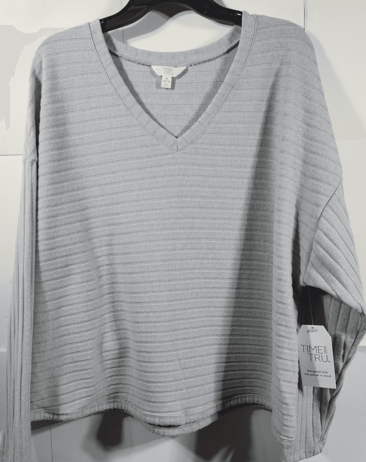 Time and Tru Women's XL Shirt Ribbed Hacci V-neck Top Gray NEW