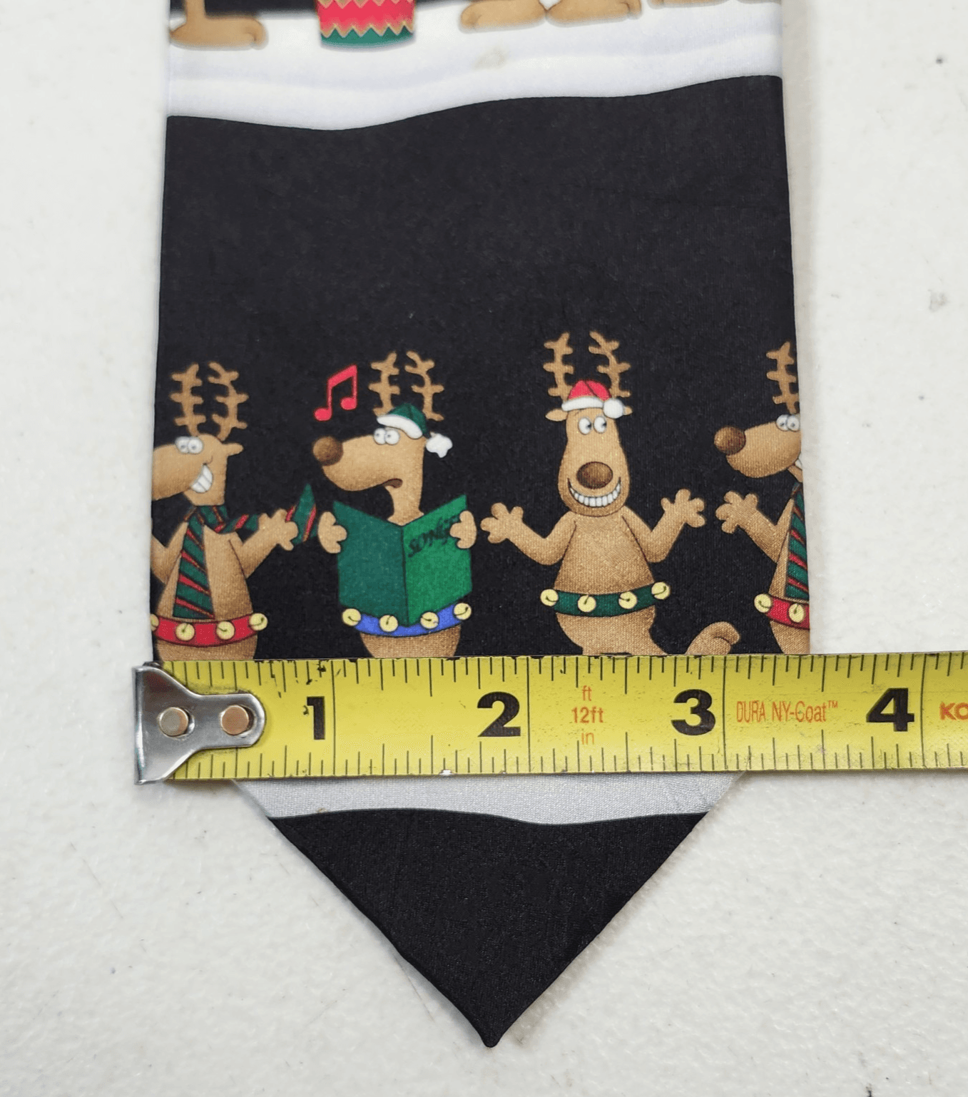 Hallmark SpecialTIES Silk Neck Tie Holiday Christmas Novelty Reindeer 61" X 3.5" - Thumbnail 2