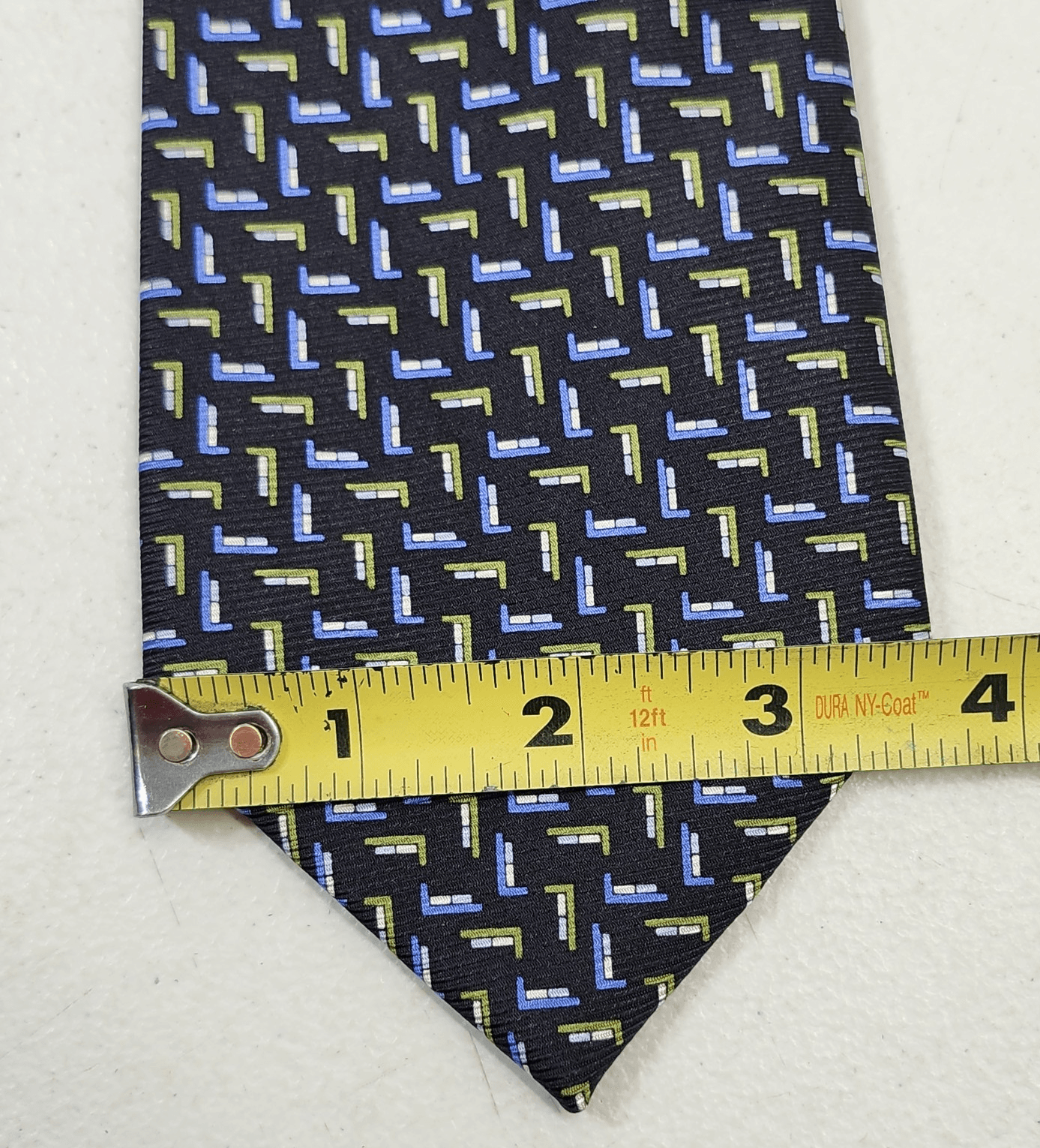 Van Heusen 100% Silk Men's Tie Black Blue Green 60" X 3.75" - Thumbnail 2