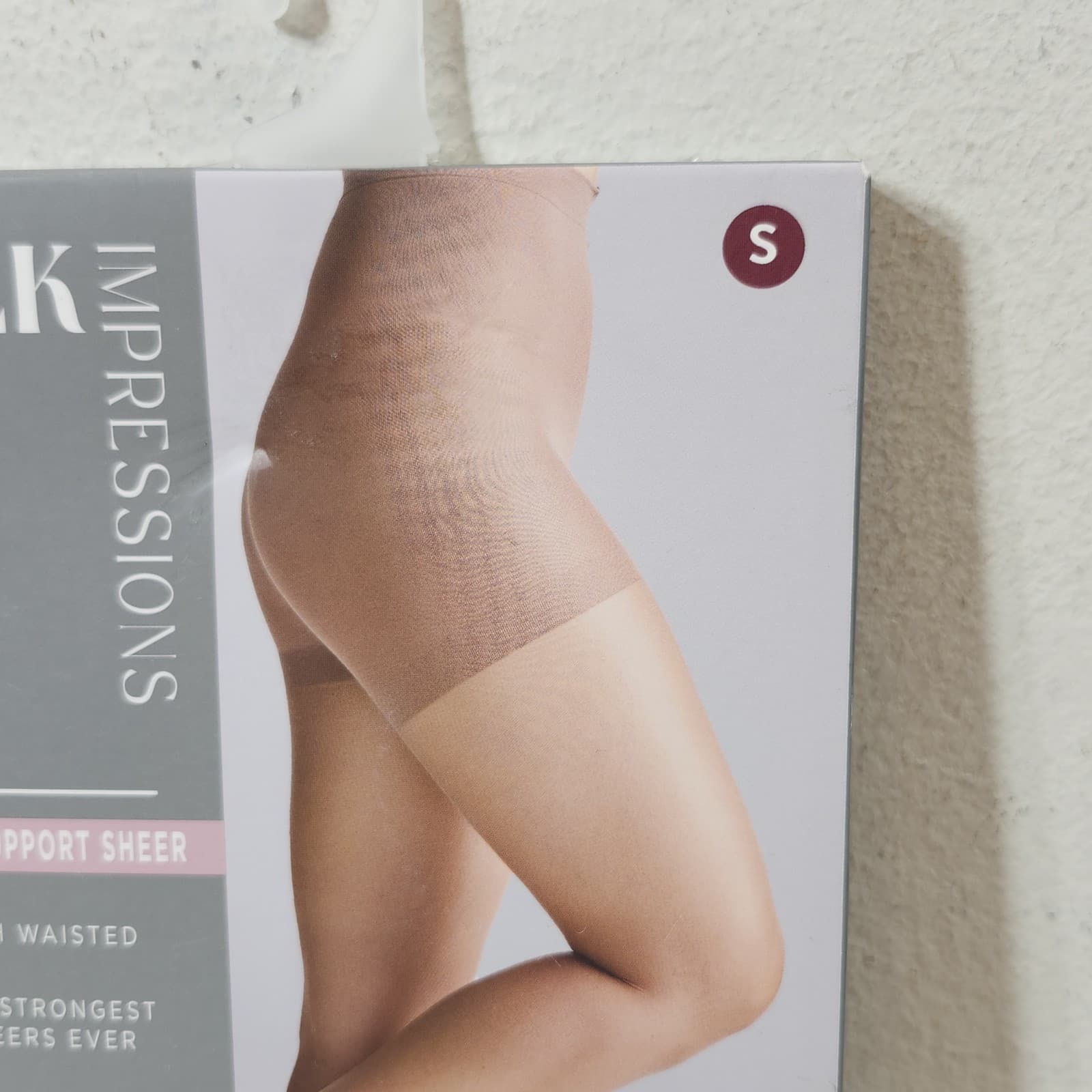 Silk Impressions Pantyhose 2 Pack Small Cocoa 20 Denier Light Support Sheer - Thumbnail 4