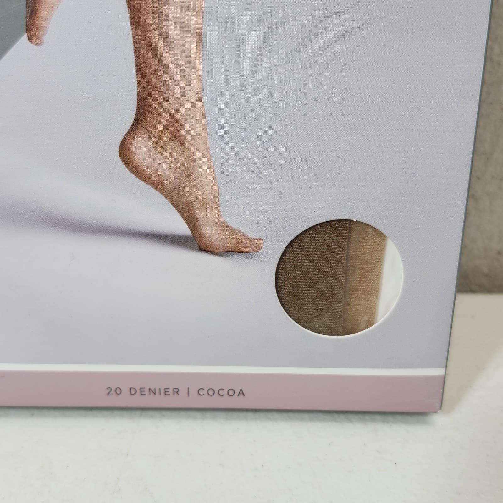 Silk Impressions Pantyhose 2 Pack Small Cocoa 20 Denier Light Support Sheer - Thumbnail 2
