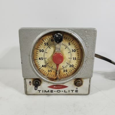 Master TIME-O-LITE Timer Model M-72 Darkroom Face Glows - Thumbnail 2