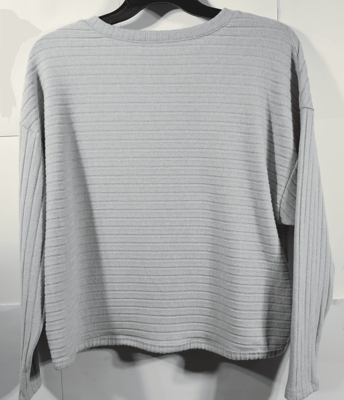 Time and Tru Women's L Shirt Ribbed Hacci V-neck Top Gray NEW - Thumbnail 4