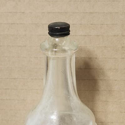 Antique 1885 Bottle, A. C. Hynd Co. Tonic Bottle With Lid 6 Oz Buffalo N Y - Thumbnail 4