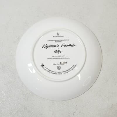 Royal Doulton Neptune's Porthole Decorative Collector Plate Fish Theme Decor - Thumbnail 6