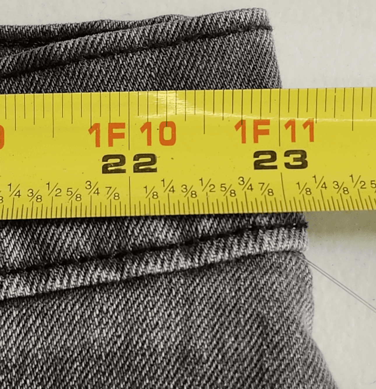 Levi’s Men's 44 Gray Denim Shorts Straight Leg Casual With Pockets - Thumbnail 2
