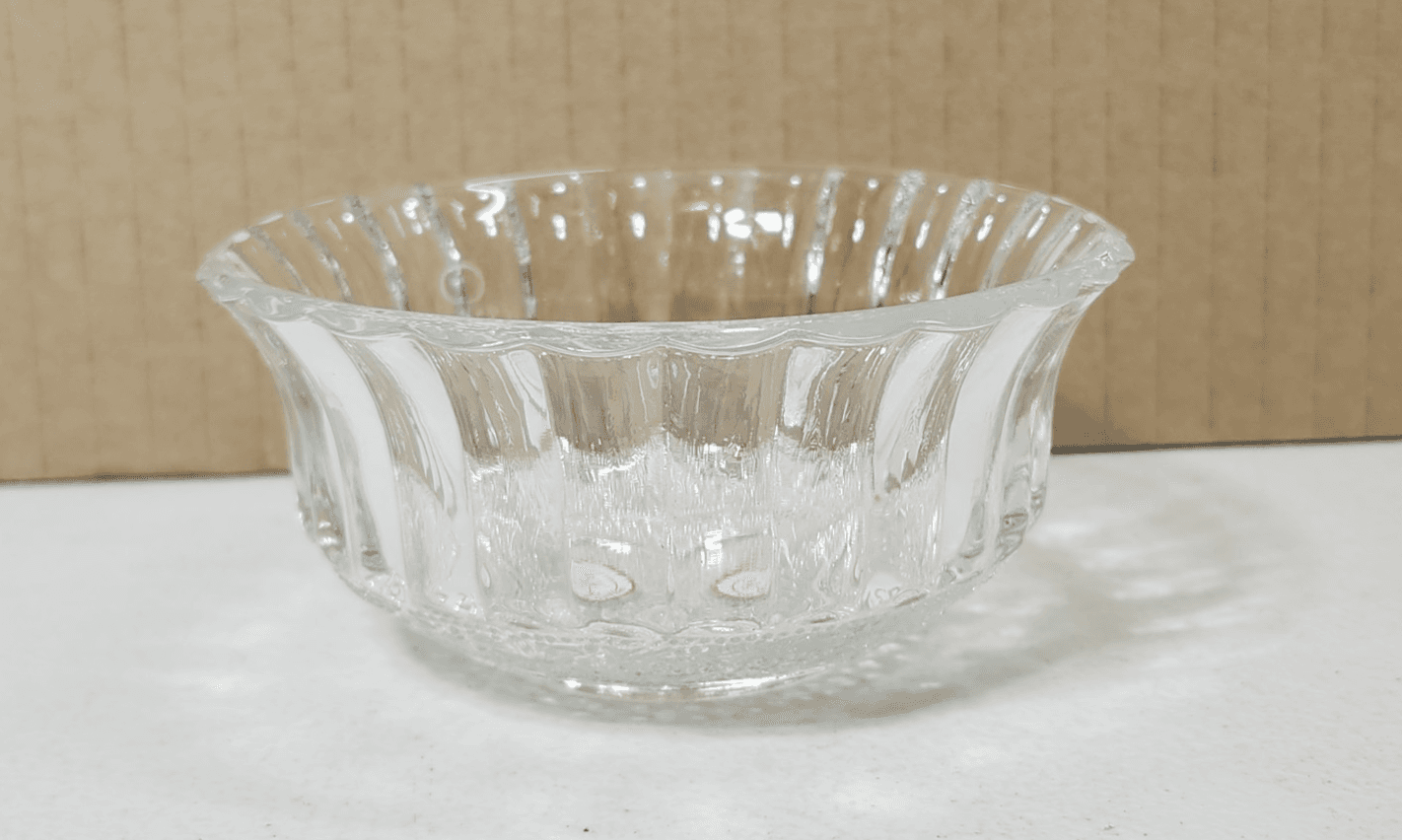 Crystal Clear Pressed Glass 4.5" Trinket Candy Dessert Bowl Home Decor - Thumbnail 3