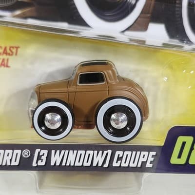 2026 Car Tuned Series 10 Hot Rod ‘32 Ford (3 Window) Coupe Brown 1/64 Toy NEW - Thumbnail 2