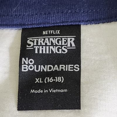 Stranger Things Women's XL Hellfire Club Shirt Long Sleeve No Boundaries NEW - Thumbnail 9