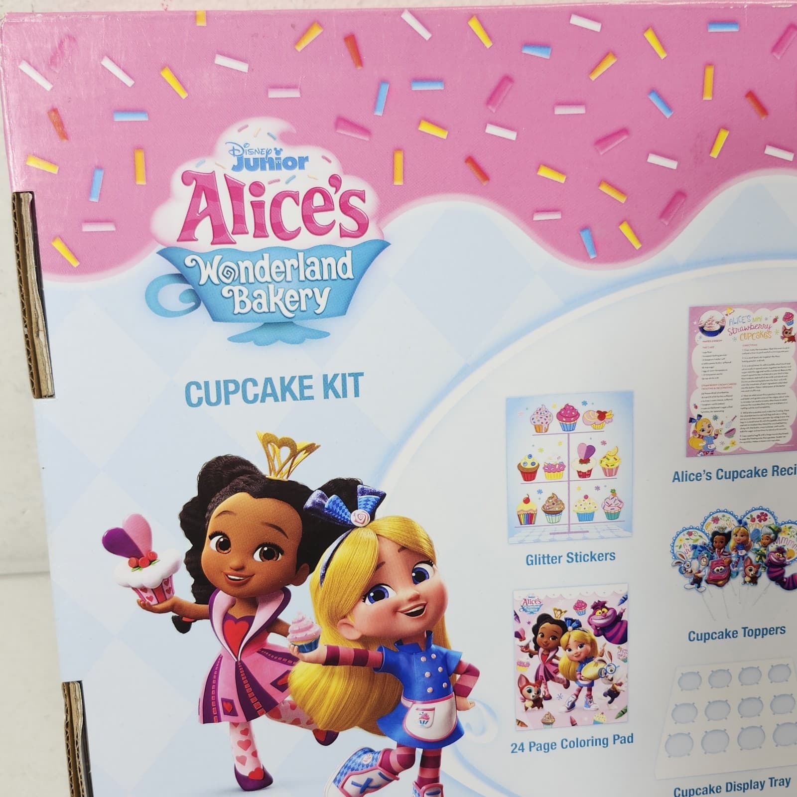 Disney Alice's Wonderland Bakery 28 Piece Cupcake Kit w/ Cupcake Recipe - Thumbnail 12