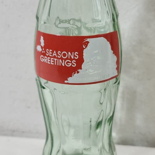 Coca Cola Classic VTG Bottle Six Pack With Holder Commerative - Thumbnail 8