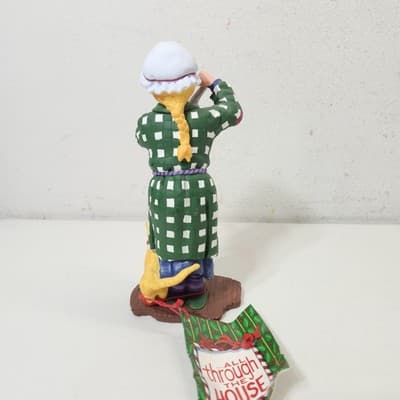 Dept 56 All Through The House Figurine Sue Ellen with Box Home Decor - Thumbnail 4
