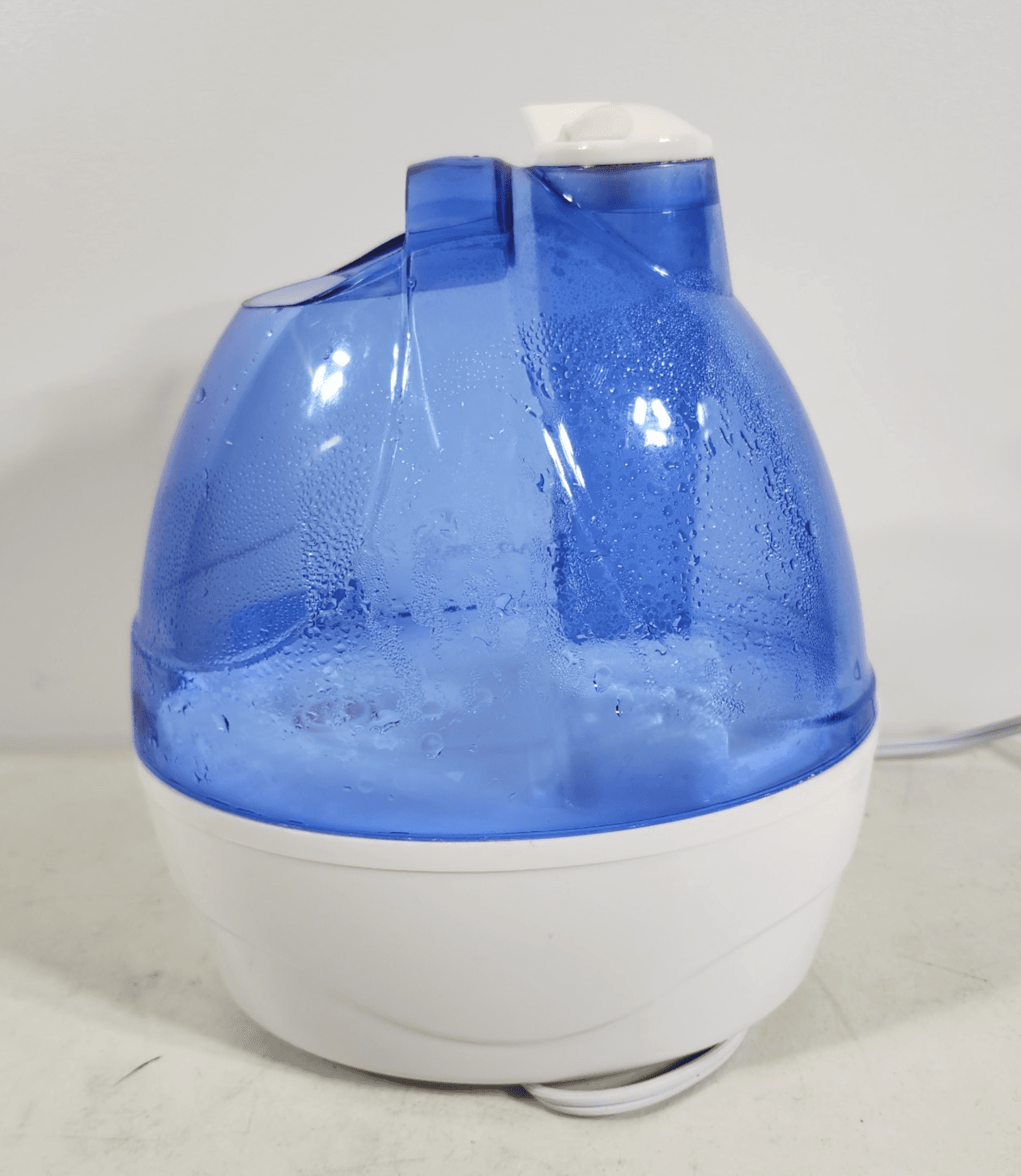 Cool Mist Ultrasonic Humidifier AquaOasis Model AO-101 - Thumbnail 5