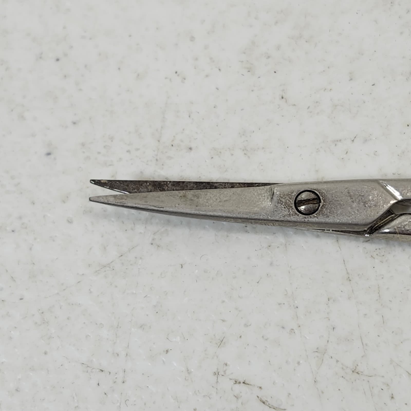 Vintage LA Cross Italy Mustache Bear Trim Scissors 3.5" - Thumbnail 3