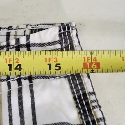 Lee Dungrees Men's Size 32 Cargo Shorts White Black Plaid - Thumbnail 2