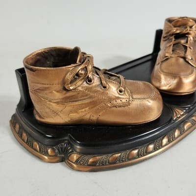Vintage Baby Shoes Picture Frame Bronze Tone Keepsake Nursery Decor Display - Thumbnail 6