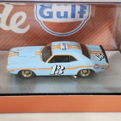 M2 Machines 1974 Dodge Ramp Truck 1970 Dodge Challenger 1/64 Auto Haulers Gulf - Thumbnail 5