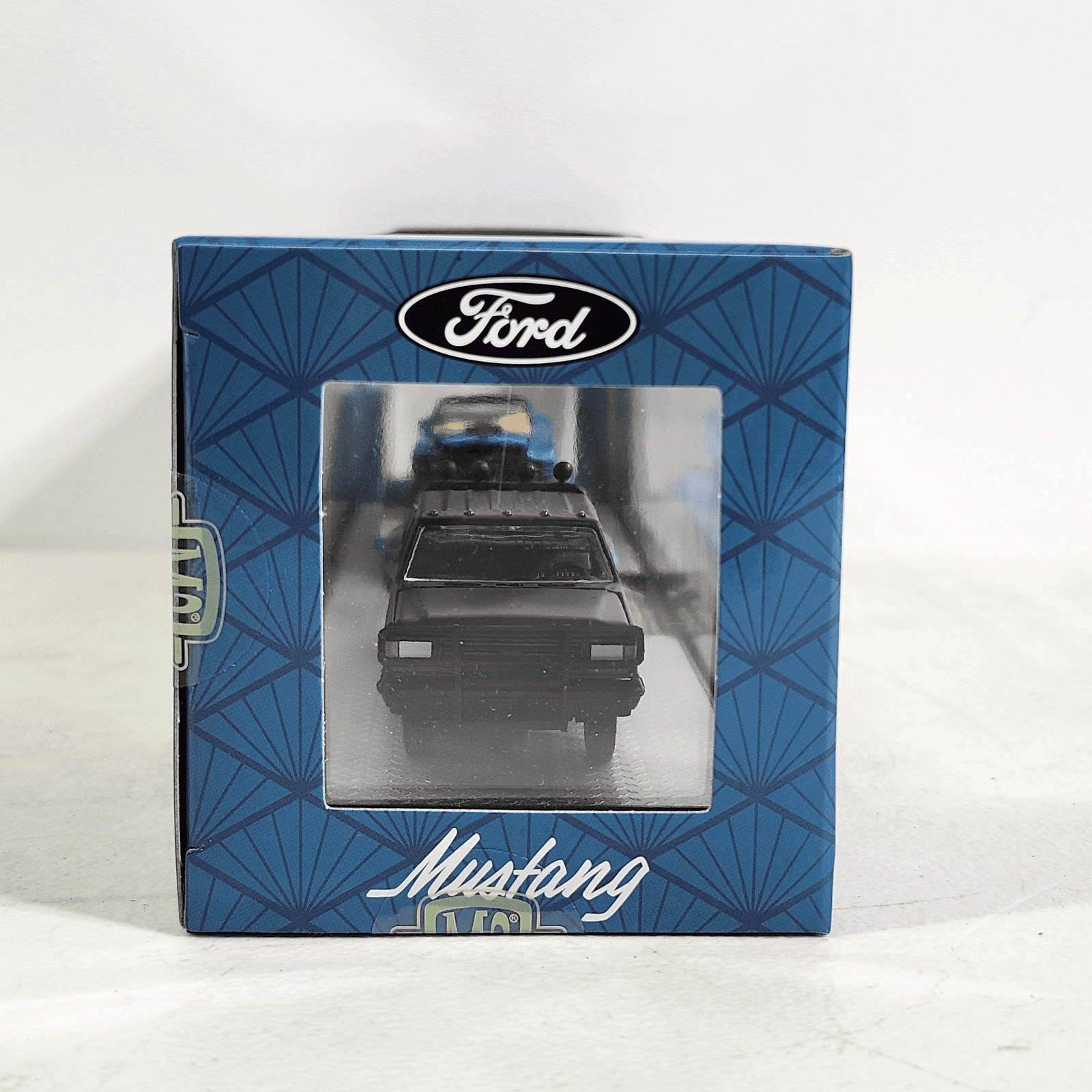 2026 M2 Machines 1990 Ford F350 Dually Truck & 1970 Mustang Boss 302 Custom R99 - Thumbnail 8