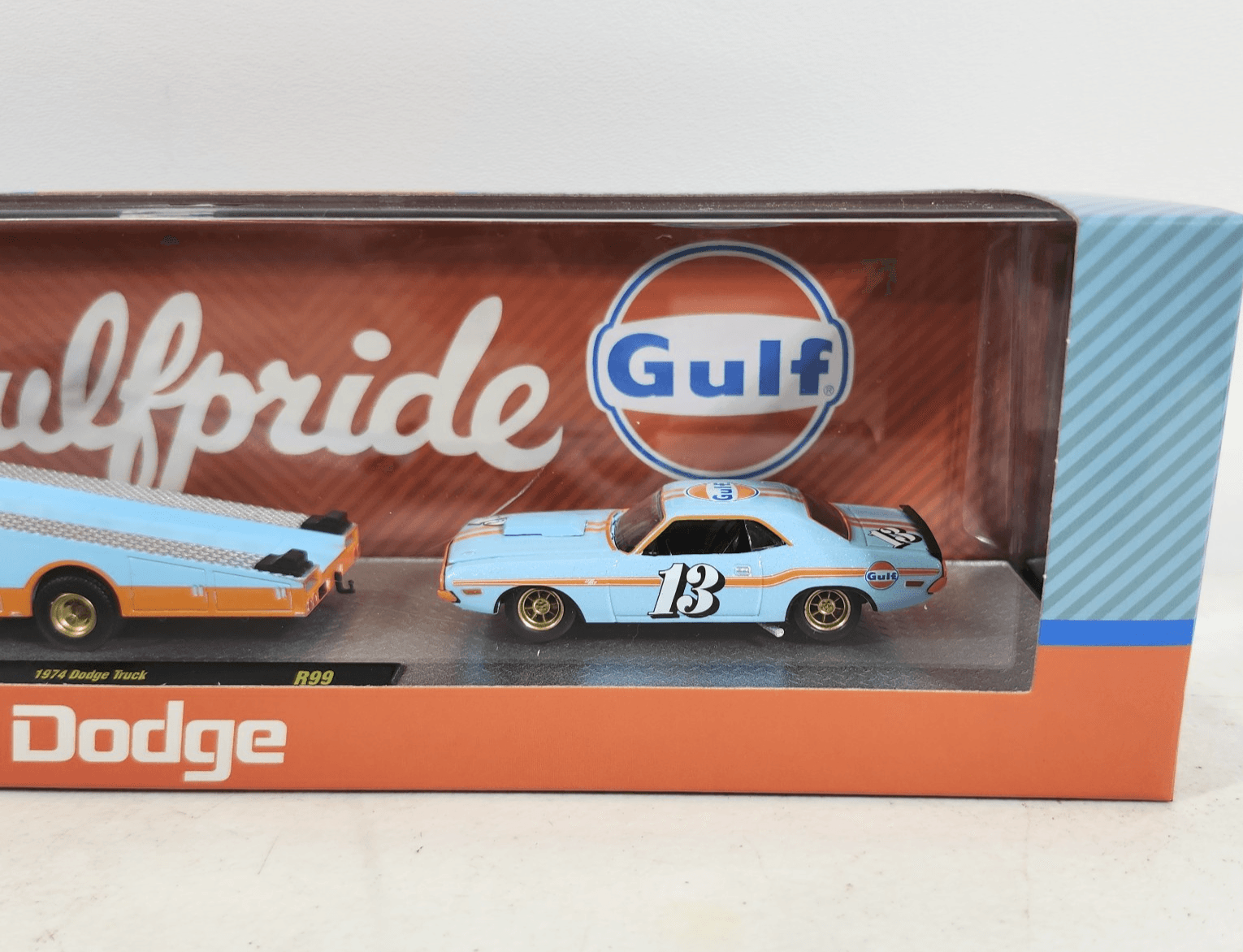 M2 Machines 1974 Dodge Ramp Truck 1970 Dodge Challenger 1/64 Auto Haulers Gulf - Thumbnail 3