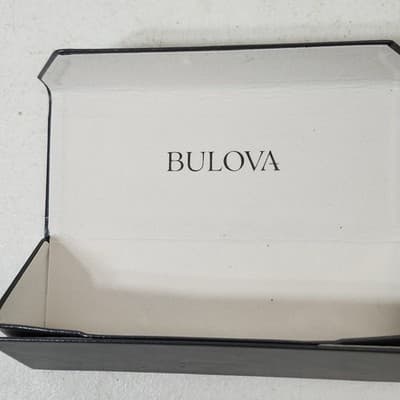 BULOVA Eyeglasses Sunglasses CASE ONLY Triangular Gray with Magnetic Closure - Thumbnail 5