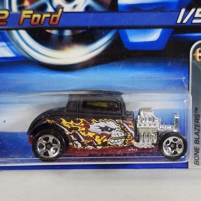 2006 Hot Wheels Bone Blazers '32 Ford Coupe Black Car 1/64 Toy Vehicle NEW - Thumbnail 2