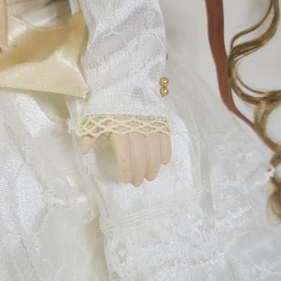 Seymour Mann Porcelain Curly Hair Faith Connoisseur Collection Doll - Thumbnail 7