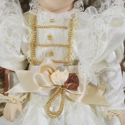 Seymour Mann Porcelain Curly Hair Faith Connoisseur Collection Doll - Thumbnail 4