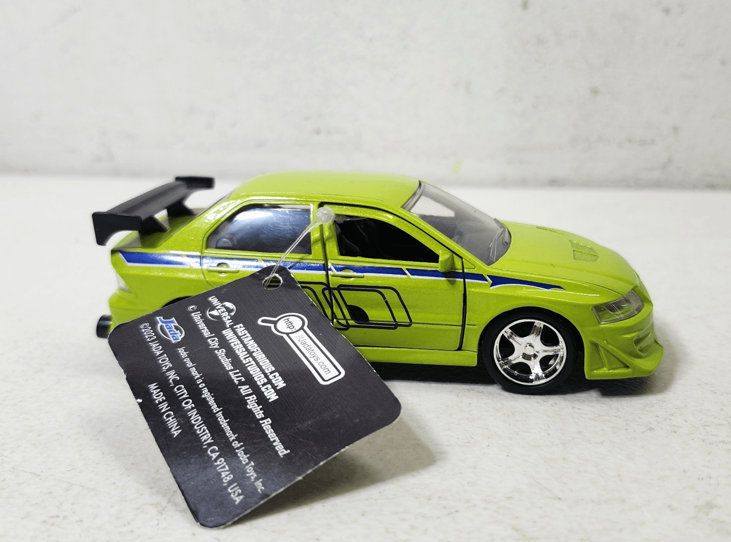 Jada 1/32 Scale Fast & Furious Brians Mitsubishi Lancer Evo VII Lt Green Car - Thumbnail 2