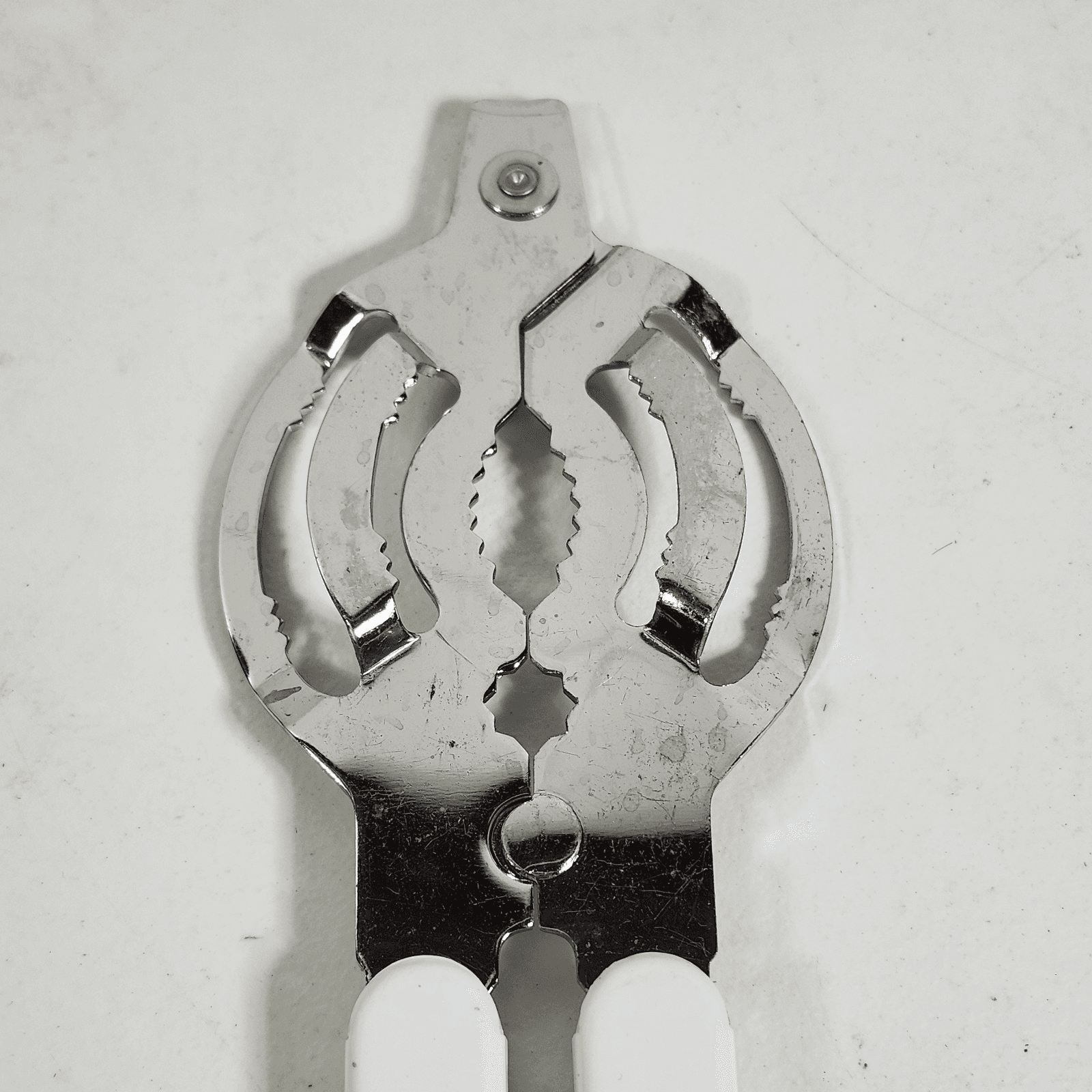 Universal Jar And Bottle Opener Nut Cracker Kitchen Tool Gadget Multi Tool - Thumbnail 3