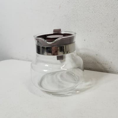 VTG MCM Pyrex Carafe/Coffee Pot w/Lid Clear With Brown Handle - Thumbnail 9