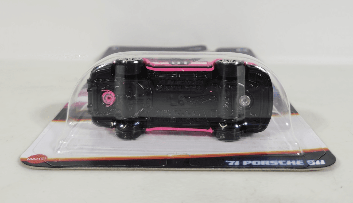 Hot Wheels Neon Speeders '71 Porsche 911 Pink Car 1/64 Toy Vehicle NEW - Thumbnail 5