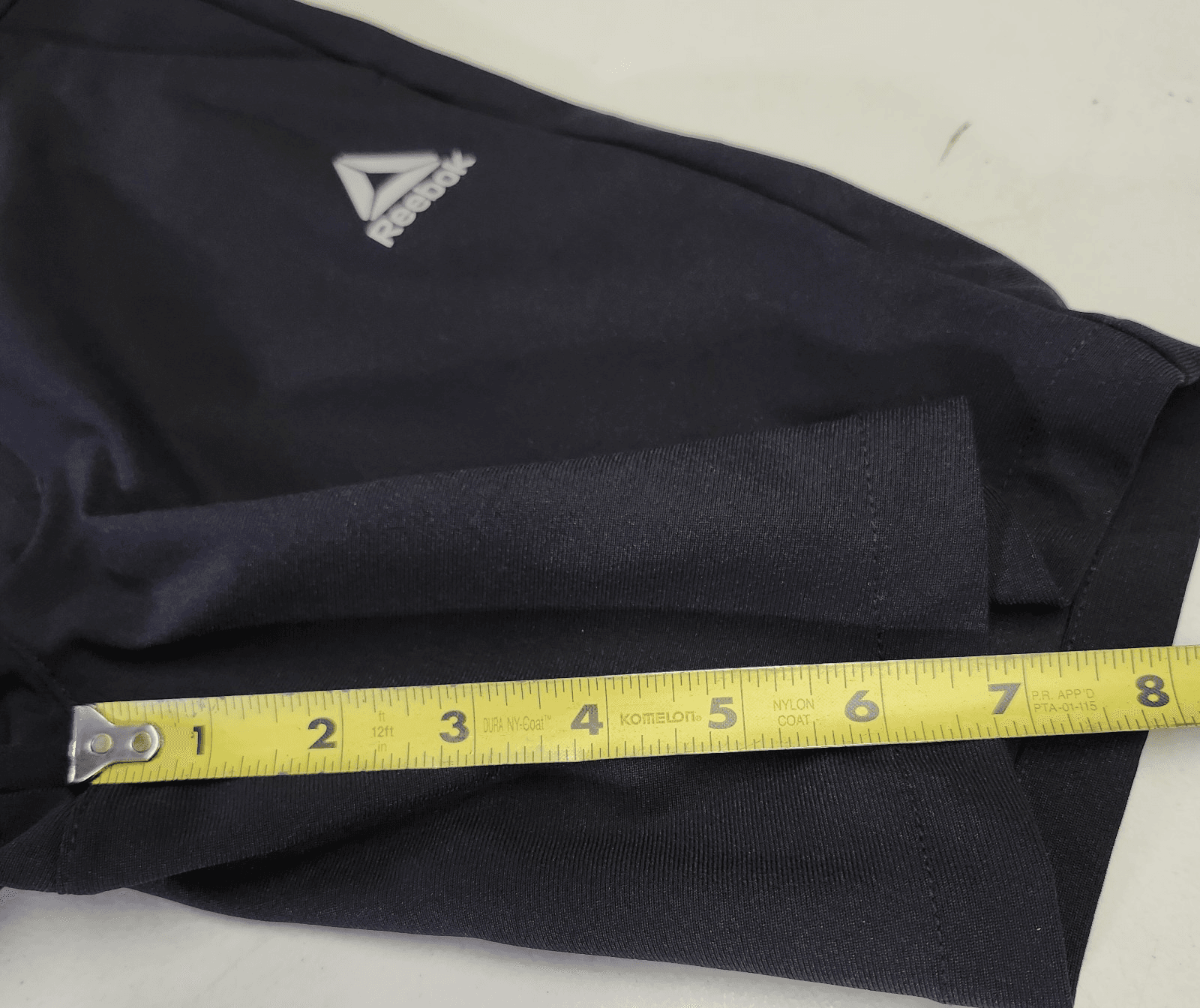 Reebok Boys Shorts Black Size Medium With Pockets NEW - Thumbnail 3