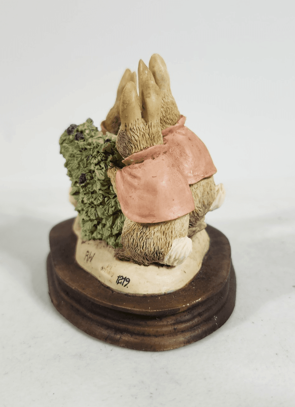 Beatrix Potter Peter Rabbit Border Fine Arts Figurine Statue Home Decor W/Box - Thumbnail 9