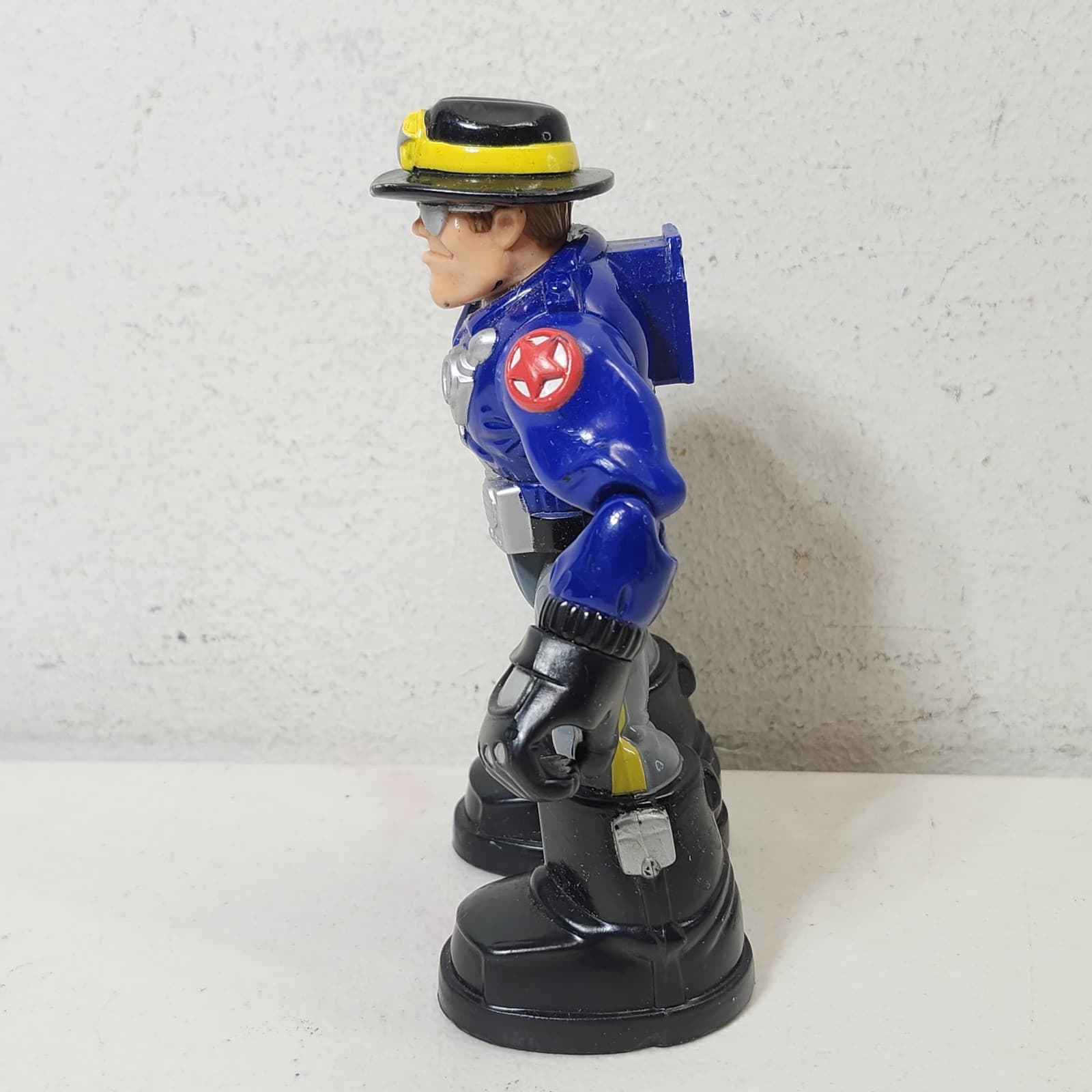 Rescue Heroes Willy Stop Police Officer Action Figure Toy 6" Fisher Price - Thumbnail 4