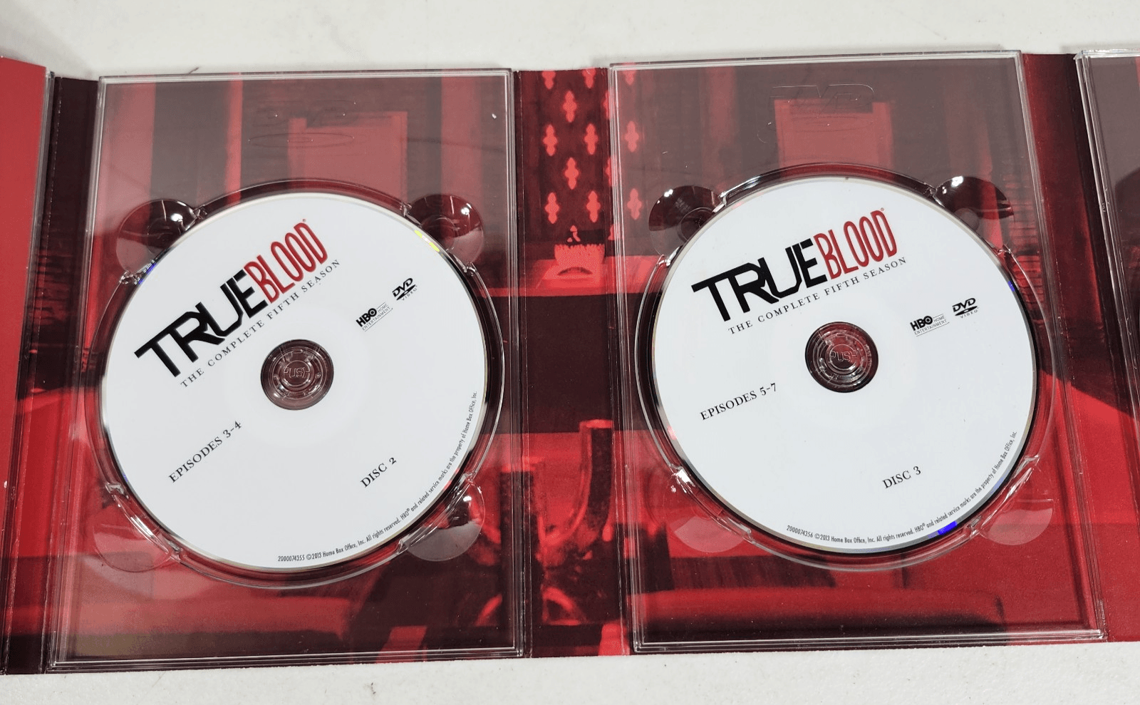 True Blood: The Complete Fifth Season DVD 2013, 5-Disc Set - Thumbnail 2