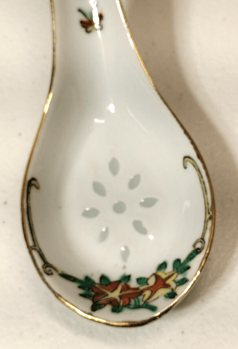 Miso Shiru Soup Spoon Hand Painted Floral Flowers Made In Hong Kong - Thumbnail 3