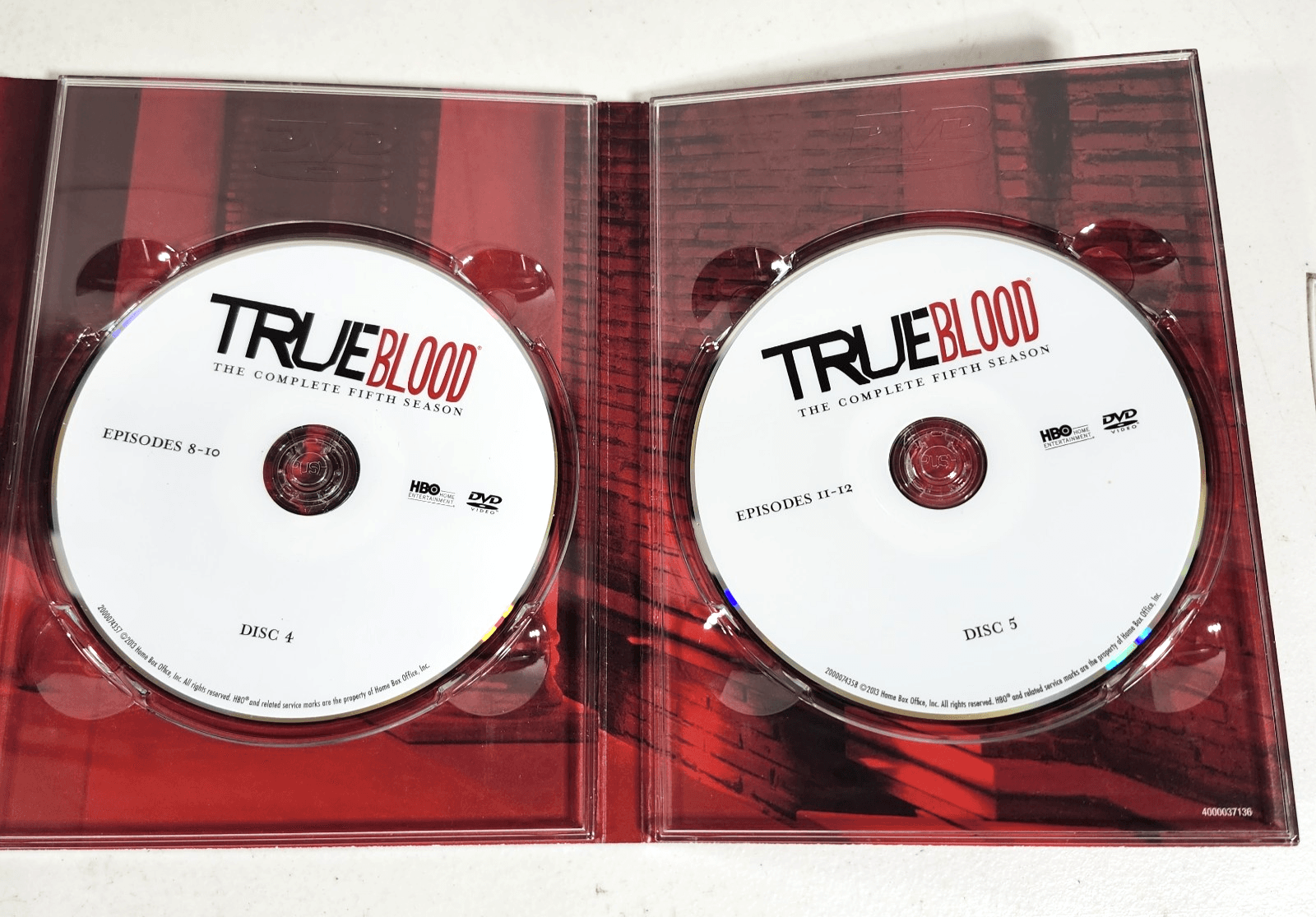 True Blood: The Complete Fifth Season DVD 2013, 5-Disc Set - Thumbnail 3