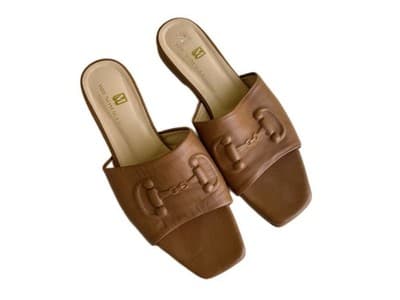 10 BRUNO MAGLI NUDE BEIGE GENUINE LEATHER HORSEBIT SLIDES SHOES FLATS OLD MONEY - Thumbnail 2