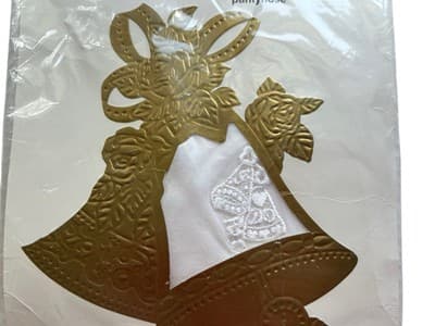 WEDDING BELLS APPLIQUÉ PANTYHOSE AVERAGE WHITE BRIDE BRIDAL NEW NYLON HOSE GIFT - Thumbnail 7