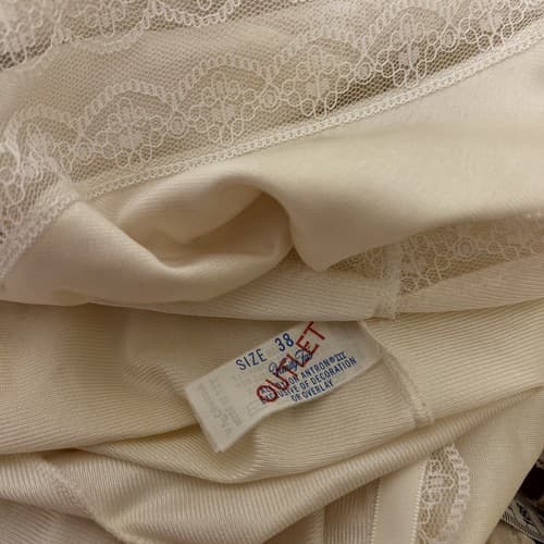 Vanity Fair Shiny Cream Camisole Scalloped Embroidered Floral Lace Lingerie 38 - Thumbnail 7