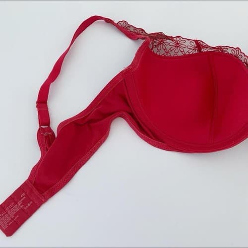 Vassarette Red Bra 42C Lingerie Scalloped Trim Flattering Fit - Thumbnail 2