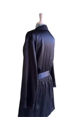 XL SHINY LIQUID SATIN ROBE SPARKLE SLEEVE Embroidered Sequin LINGERIE BED JACKET - Thumbnail 2