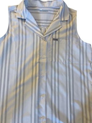 M Lot Of 2 Women’s Tops Shirts White Columbia & Chicos Striped Blouse Spring - Thumbnail 6