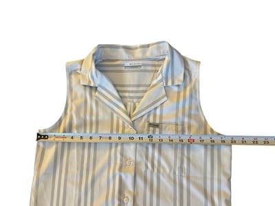 M Lot Of 2 Women’s Tops Shirts White Columbia & Chicos Striped Blouse Spring - Thumbnail 7