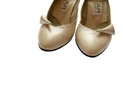 Vintage Cream Romantic Shoes Heels 1980’s Avant Garde Pinup Rockabilly Leather 8 - Thumbnail 2