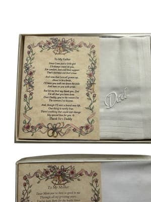 $40 Vintage Wedding Gift Mother & Dad New In Box Handkerchiefs Embroidered Heart - Thumbnail 3