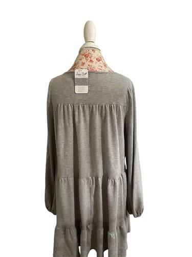 Peach Love Tiered Gray Flowy Dress Soft NWT $44 Fall Winter Fashion - Thumbnail 2