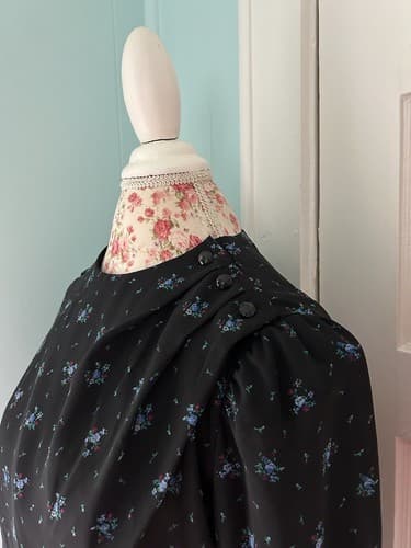 Vintage 1980’s Floral Blouse Cropped Crop Top Black & Blue Puffed Sleeve Nwt 10 - Thumbnail 8